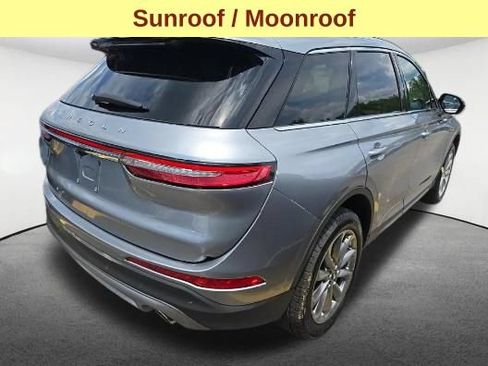Used 2022 Lincoln Corsair AWD w/ Premium Package image 5