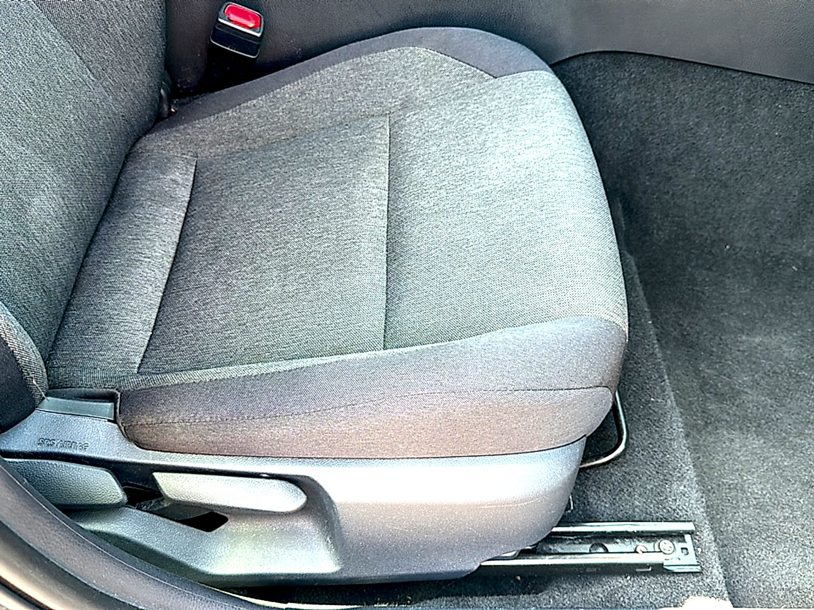 Used 2025 Toyota Camry LE FWD image 25