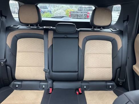 Certified 2026 Chevrolet Equinox ACTIV w/ Convenience Package III FWD image 13