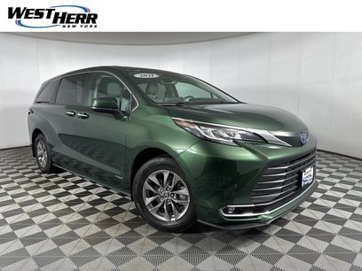 Used 2021 Toyota Sienna XLE