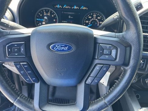 Used 2016 Ford F150 XLT w/ Equipment Group 302A Luxury AWD/4WD image 17