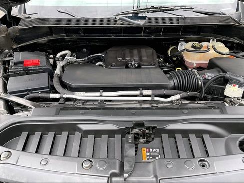 Used 2021 Chevrolet Silverado 1500 Custom w/ Safety Confidence Package image 10