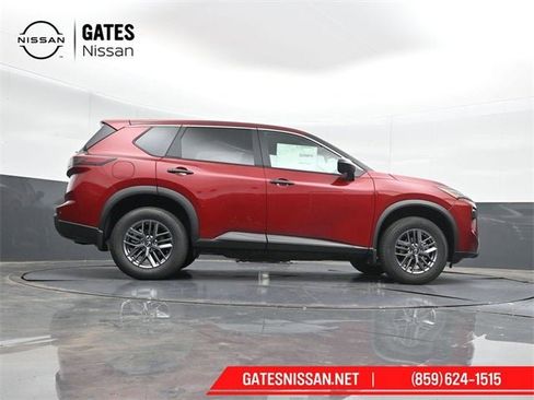 New 2026 Nissan Rogue S image 31