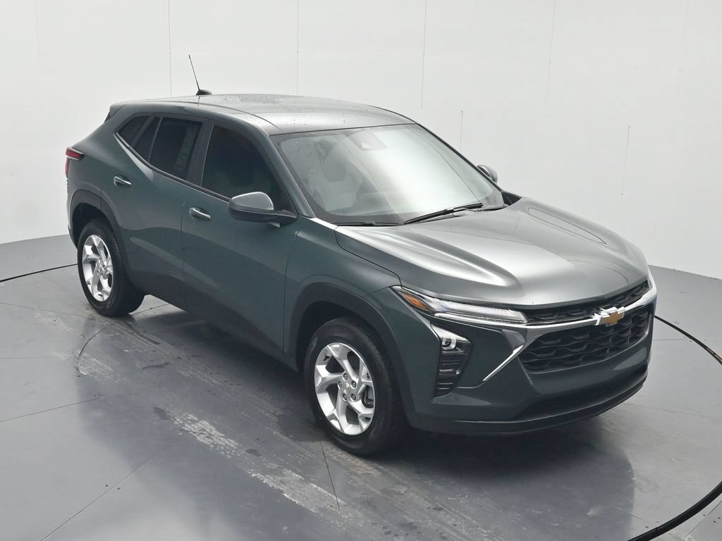 New 2026 Chevrolet Trax LS w/ LS Convenience Package FWD image 29