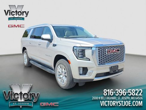 Used 2023 GMC Yukon XL Denali w/ Max Trailering Package AWD/4WD image 1