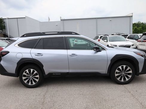 Certified 2024 Subaru Outback Limited AWD/4WD image 4