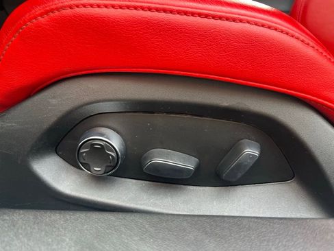 Used 2021 Chevrolet Corvette Stingray Preferred Cpe w/ Z51 Performance Package image 22