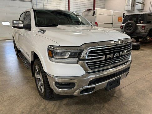 Used 2022 RAM 1500 Laramie AWD/4WD image 1