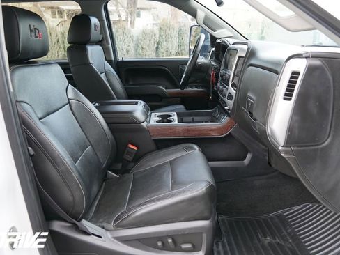 Used 2015 GMC Sierra 2500 SLT w/ Duramax Plus Package image 43