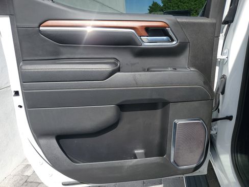 Used 2023 GMC Sierra 1500 Denali w/ Denali Reserve Package image 10