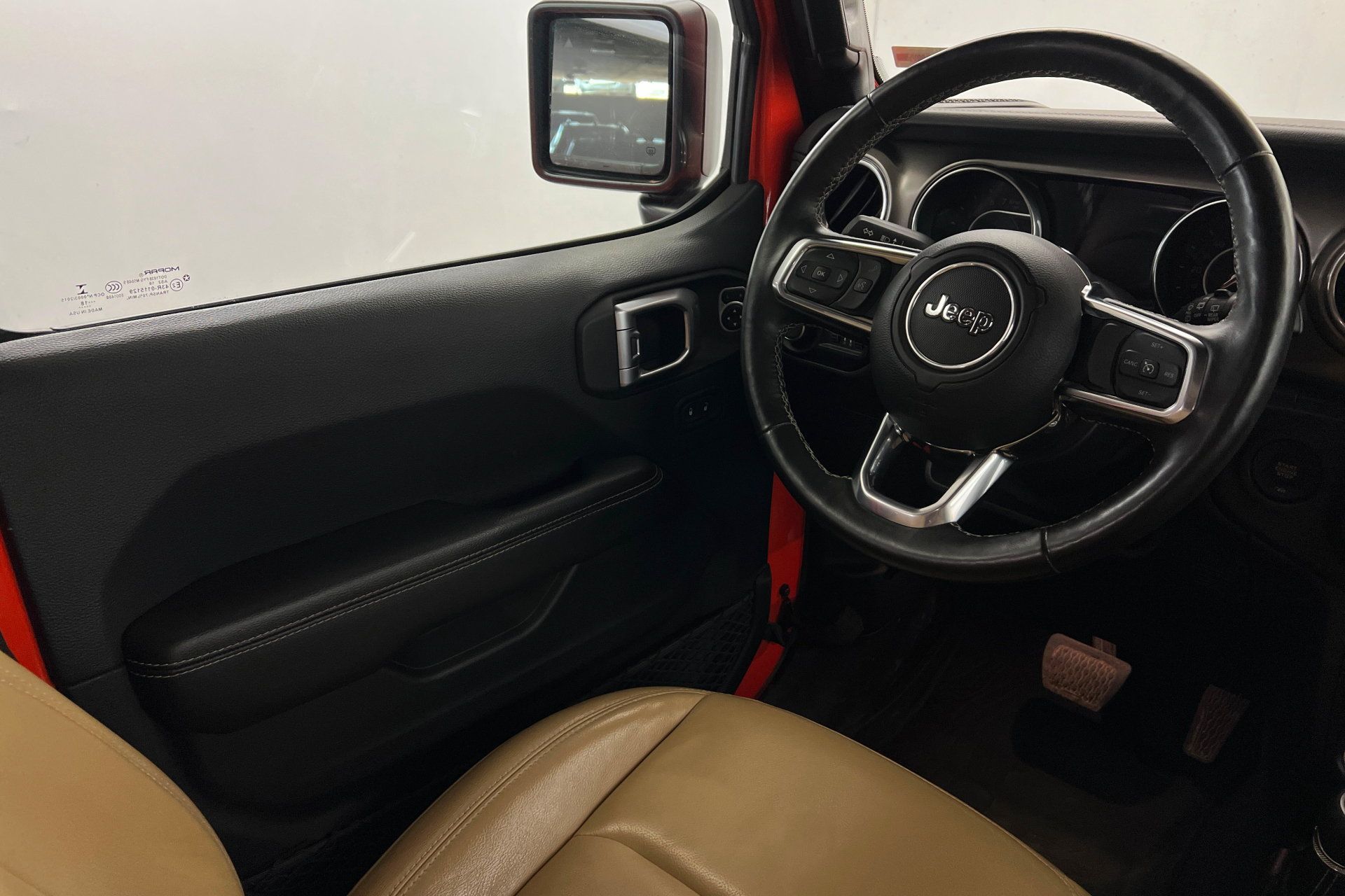 Used 2018 Jeep Wrangler Unlimited Rubicon AWD/4WD image 11
