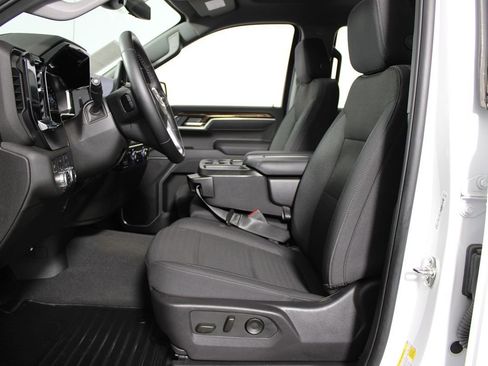 Used 2025 GMC Sierra 1500 Elevation image 8