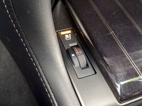 Used 2023 Lexus GX 460 Premium w/ Premium Plus Package image 26