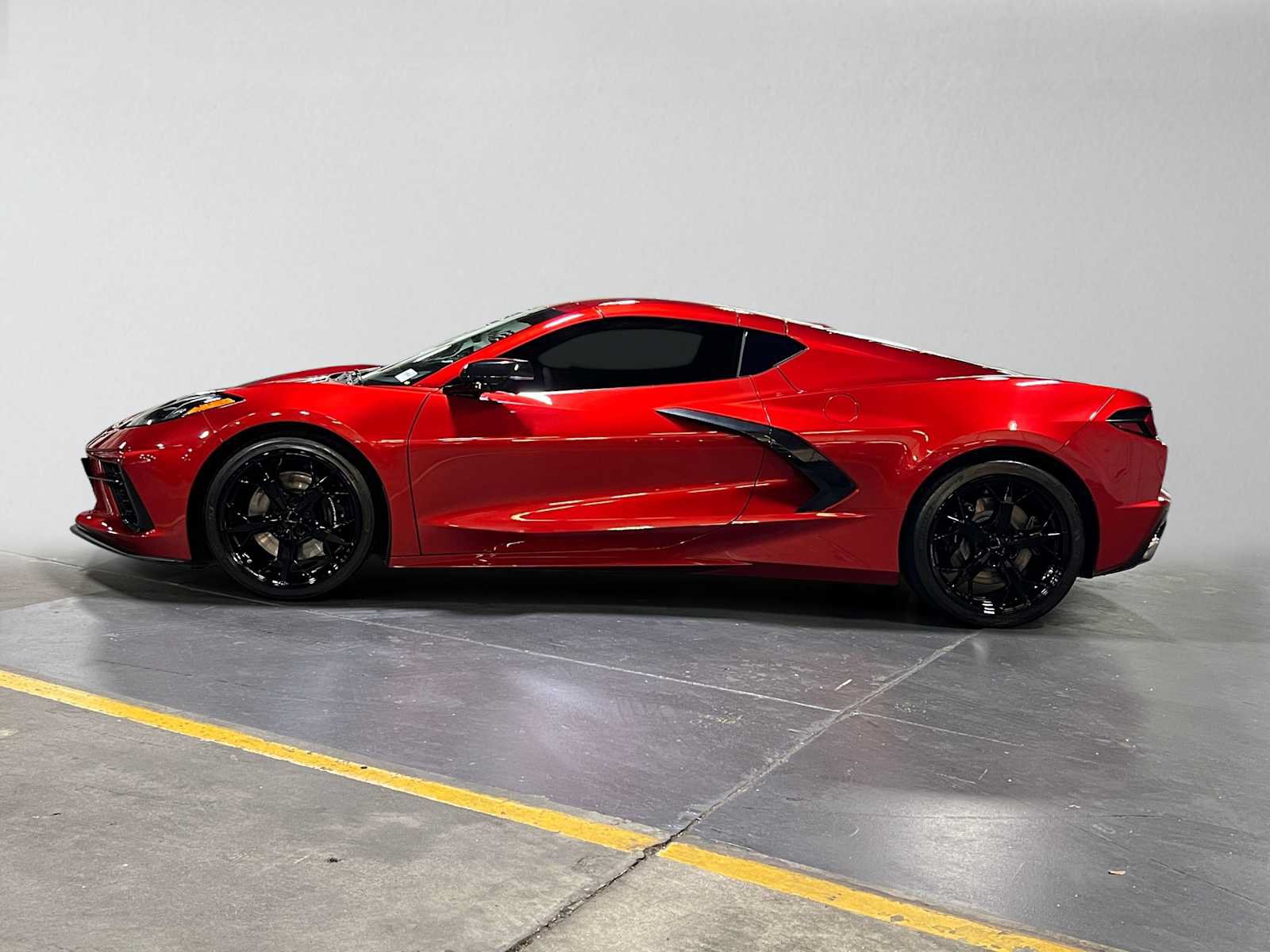 Used 2021 Chevrolet Corvette Stingray Premium Cpe w/ Z51 Performance Package RWD image 6