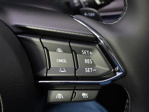 New 2025 MAZDA CX-5 Signature image 33