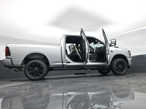 New 2026 RAM 2500 Big Horn AWD/4WD image 71
