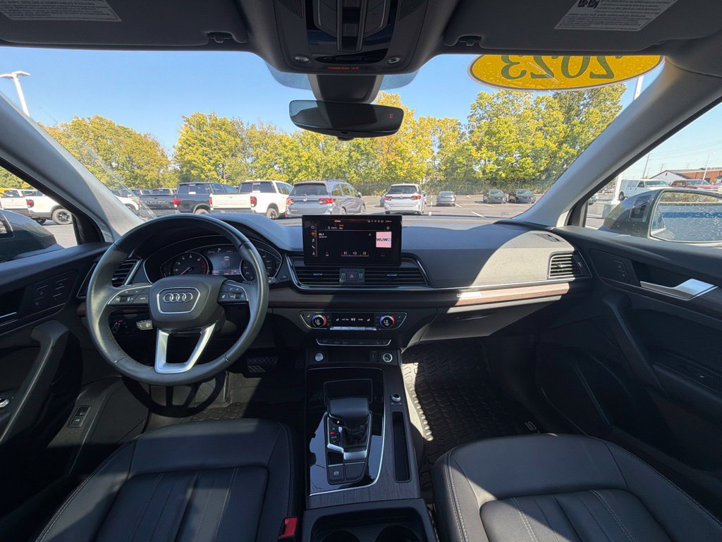 Used 2023 Audi Q5 2.0T Premium w/ Convenience Package AWD/4WD image 12