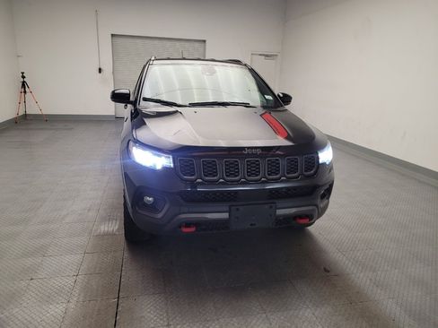 Used 2024 Jeep Compass Trailhawk AWD/4WD image 14