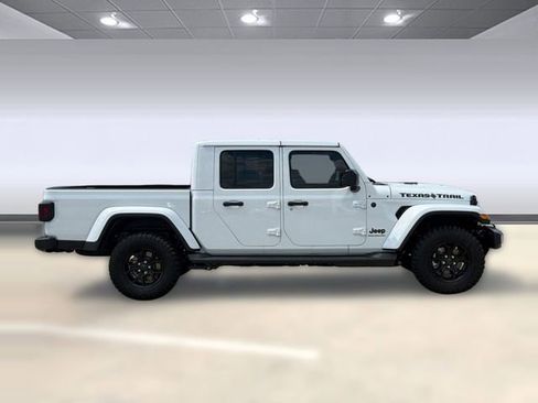 New 2026 Jeep Gladiator Sport AWD/4WD image 8