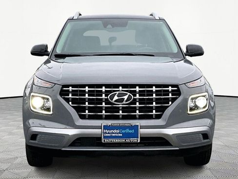 Certified 2022 Hyundai Venue Limited w/ Cargo Package image 3