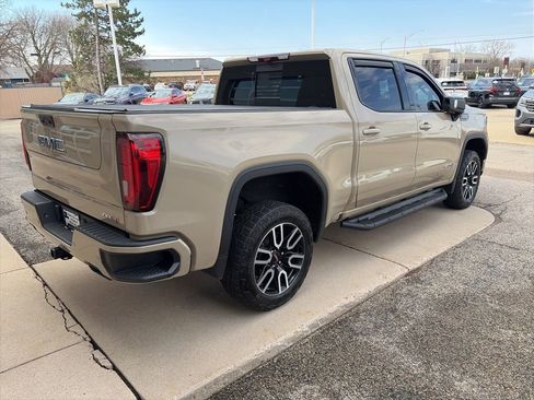 Used 2022 GMC Sierra 1500 AT4 w/ AT4 Premium Package image 8