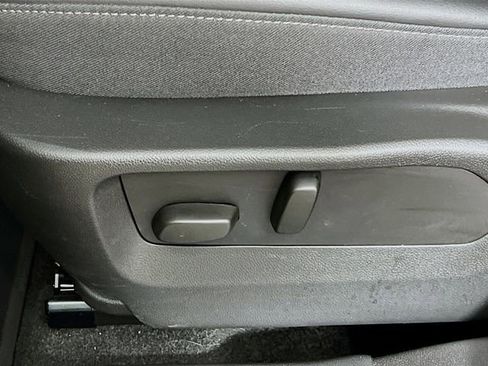 Used 2023 Buick Envision Preferred image 11