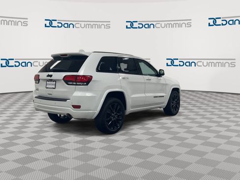 Used 2021 Jeep Grand Cherokee Laredo X AWD/4WD image 8