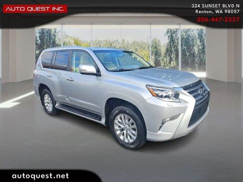 Used 2017 Lexus GX 460 image 3