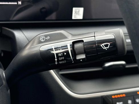 New 2025 Kia K4 LX image 24