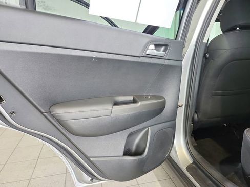 Used 2022 Kia Sportage LX AWD/4WD image 21