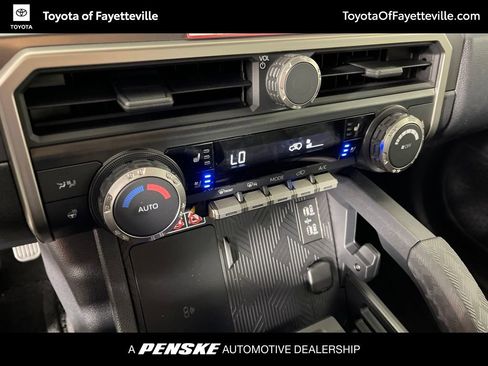Used 2026 Toyota 4Runner TRD Off-Road Premium AWD/4WD image 31