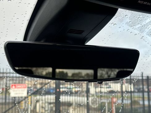 Used 2022 GMC Sierra 2500 Denali w/ Denali Ultimate Package image 24