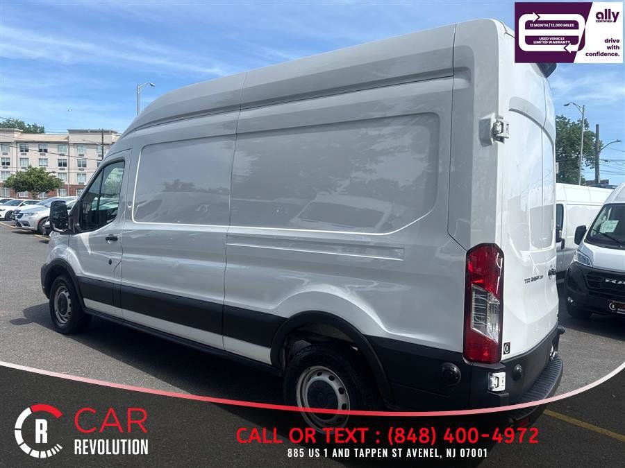 Used 2025 Ford Transit 250 148 High Roof RWD image 4