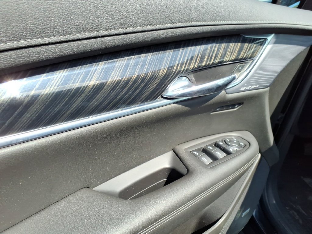 Used 2024 Cadillac XT6 Premium Luxury w/ LPO, Floor Liner Package AWD/4WD image 15