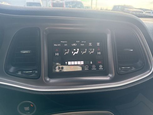 Used 2022 Dodge Challenger GT image 26