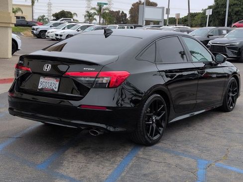 Used 2023 Honda Civic Sport image 5