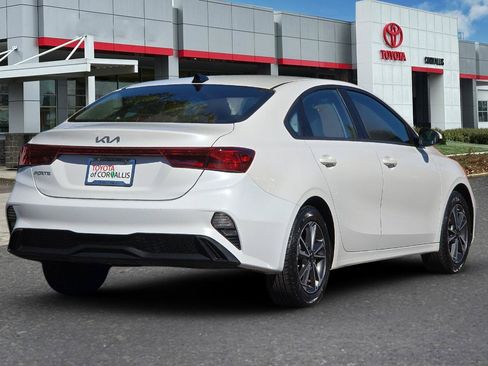 Used 2023 Kia Forte LXS FWD image 4