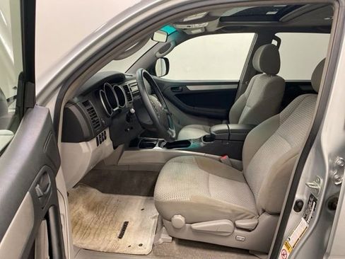 Used 2008 Toyota 4Runner SR5 image 9