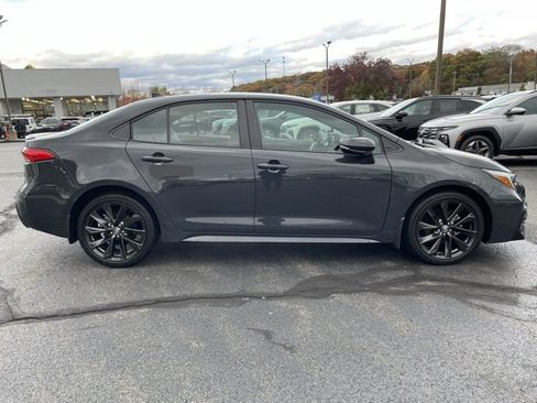 Used 2023 Toyota Corolla SE image 4