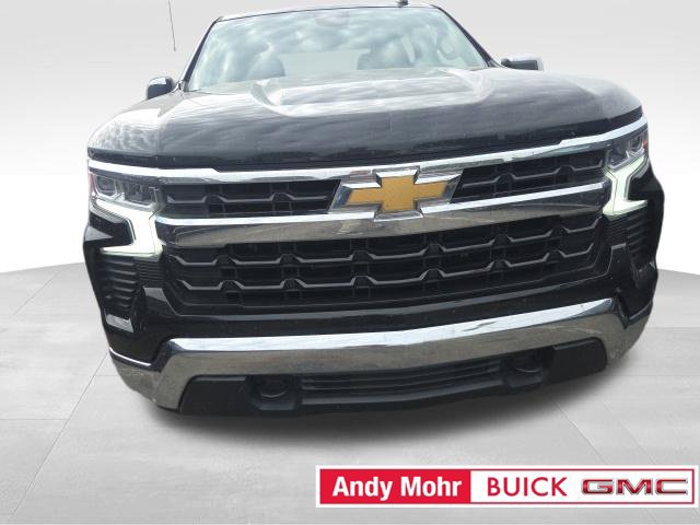 Used 2025 Chevrolet Silverado 1500 LT AWD/4WD image 3