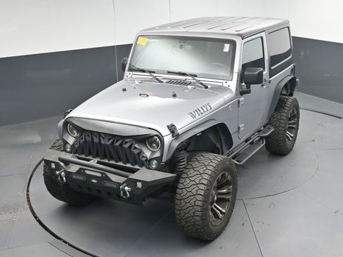 Used 2018 Jeep Wrangler Sport image 27