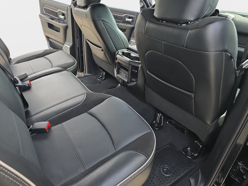 Used 2025 RAM 2500 Laramie AWD/4WD image 13
