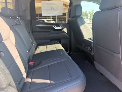 New 2026 Chevrolet Silverado 1500 LT w/ Z71 Off-Road Package AWD/4WD image 19