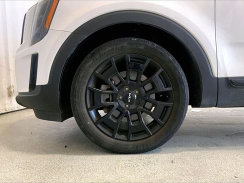 Used 2022 Kia Telluride EX w/ EX Premium Package AWD/4WD image 6