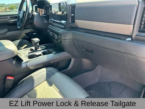 Used 2023 Chevrolet Silverado 1500 ZR2 w/ Technology Package AWD/4WD image 24
