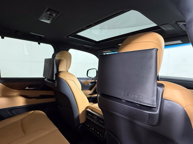 Used 2023 Lexus LX 600 4WD w/ Accessory Package (Z1) image 30