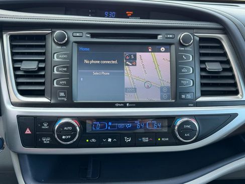 Used 2015 Toyota Highlander Limited Platinum image 29