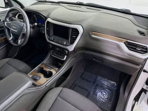 Used 2023 GMC Acadia SLE image 31