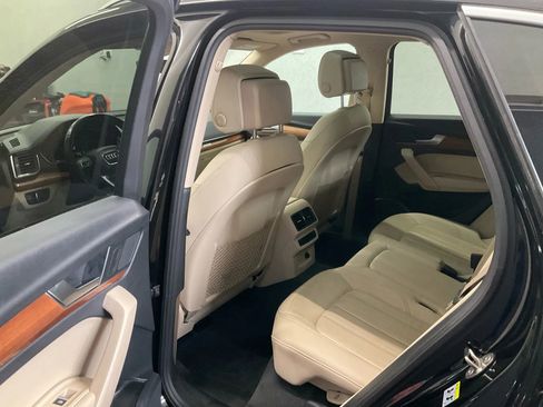 Used 2021 Audi Q5 2.0T Premium w/ Convenience Package image 13