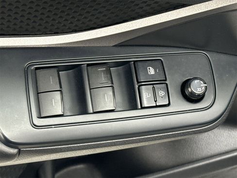 Used 2021 Toyota C-HR LE image 17